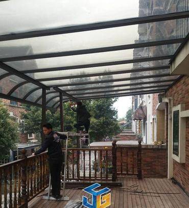 阳台遮雨棚|户外遮雨棚|重庆雨棚定做找莜歌雨棚
